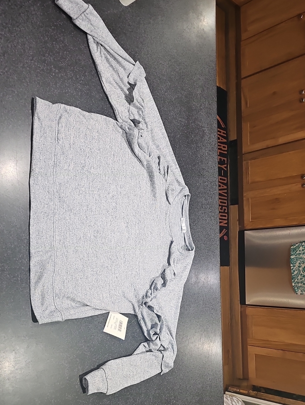 89th & Madison Heather Gray Ruffle Long Sleeve Top